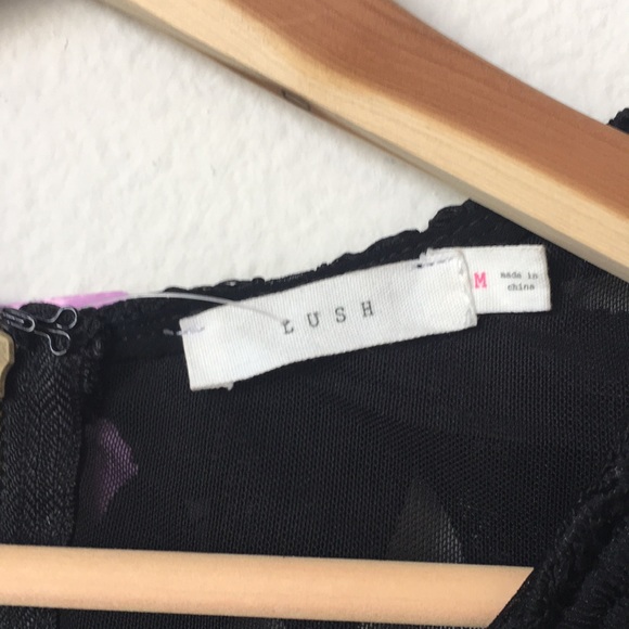 LUSH Black Lace Crop Top - Picture 4 of 4